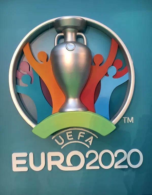 euro-2020-logo-3